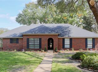 1109 Hillside Dr, Athens, TX 75751