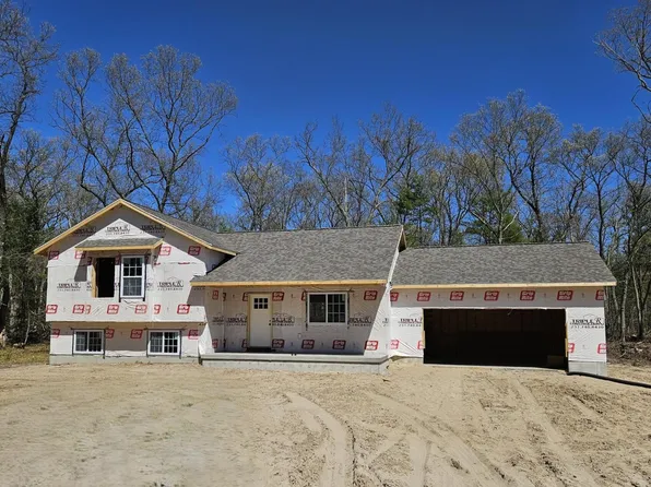 605 Spring St, Whitehall, MI 49461