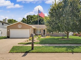 1044 Pinecrest Dr, Rantoul, IL 61866