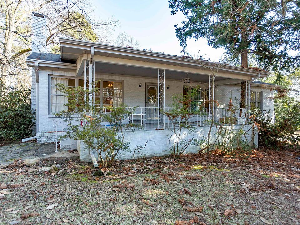 1st image of 2123 Pine Ln