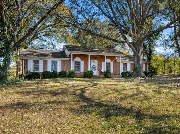 215 Nicholson Dr, Central, SC 29630