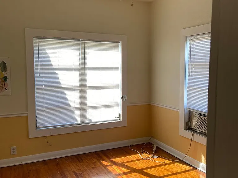 108 S Willow Ave — Photo 13
