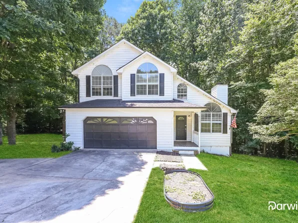 2896 Valley Ct, Loganville, GA 30052