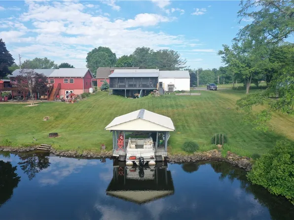 408 Sunset Rd, Friedens, PA 15541