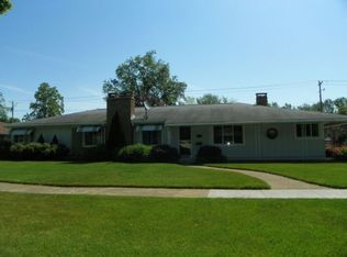 1003 Walnut St, Three Rivers, MI 49093