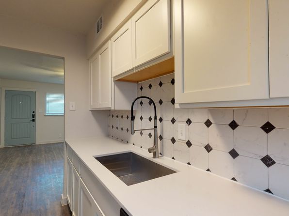 711 N Ewing Ave APT 207