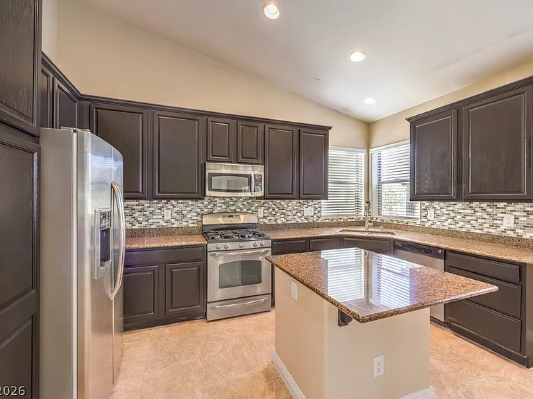 646 Ember Rock Ave — Photo 13