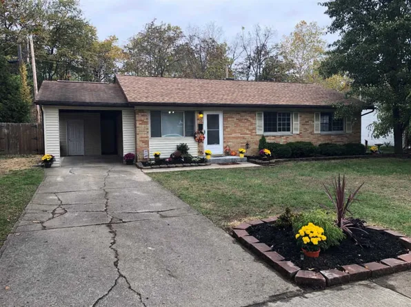 15 Rockford Dr, Hamilton, OH 45013