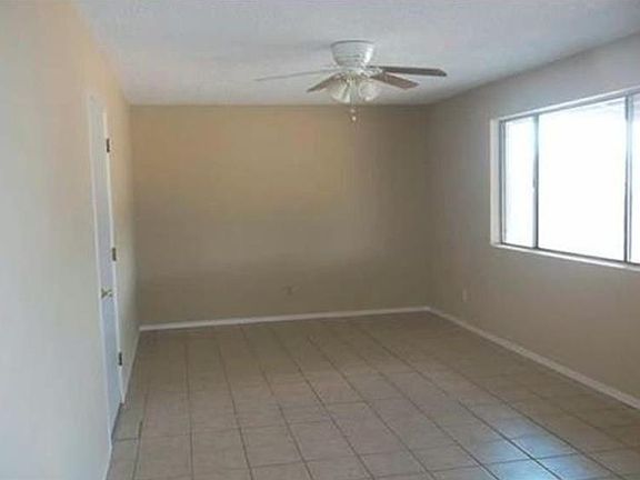 3rd image of 2721 Karen Ave