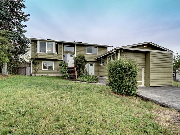 2nd image of 11016 37th Avenue Ct E