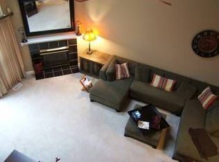 3154 Village Green Dr, Westlake, OH 44145