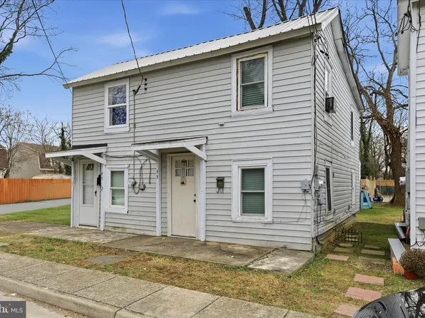 45 Race St #1/2, Winchester, VA 22601