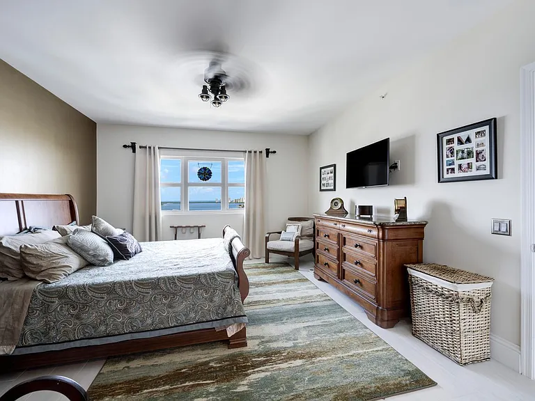 2650 Lake Shore Dr #1602 — Photo 13