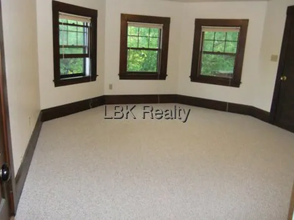 61 Judkins St, Newtonville, MA 02460