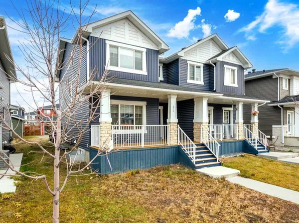 52 S Red Embers Mnr NE, Calgary, AB T3N 1K6