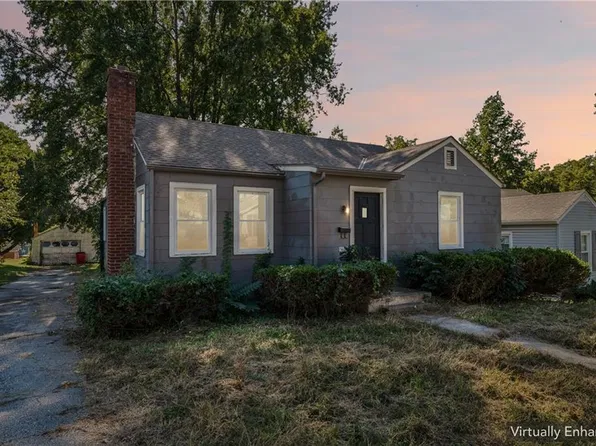 1609 Oneida St, Lexington, MO 64067
