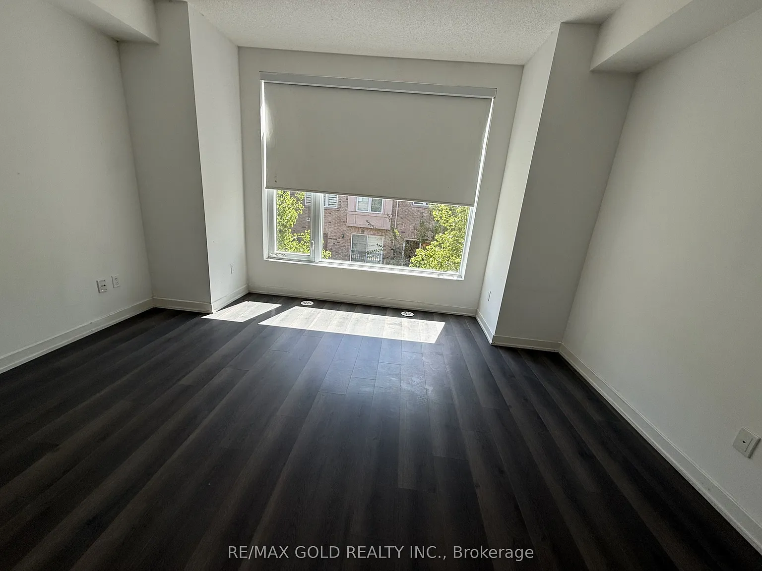 4 bed, $2,800 — Photo 3