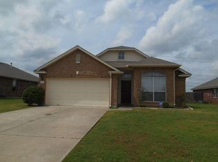 915 Whitewing Ln, College Station, TX 77845