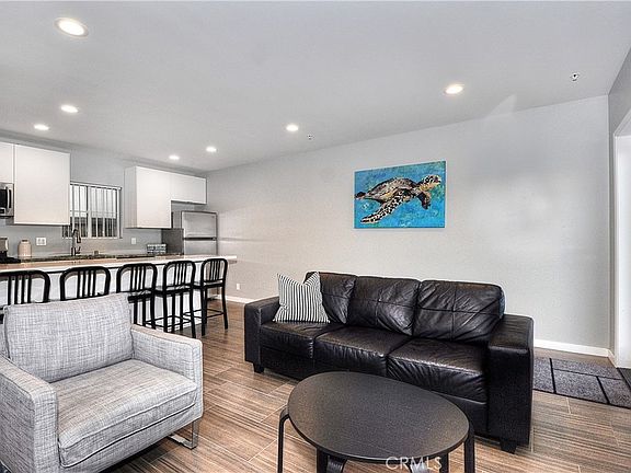 5th image of 314 N Ola Vis #314