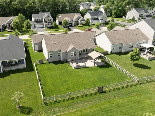9536 Camberly Ave, Plain City, OH 43064