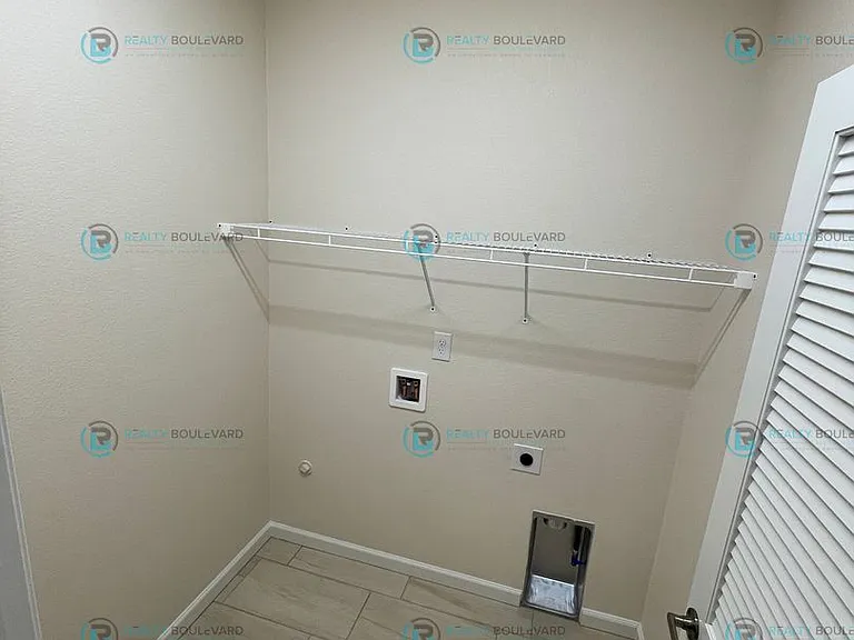1017 Middle Gate Rd — Photo 41