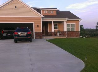 4258 Autumn Ridge Dr, Middleville, MI 49333