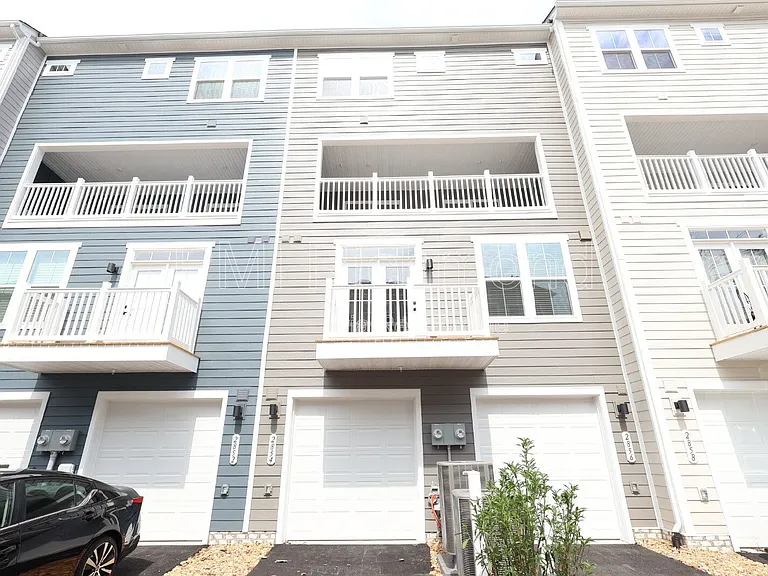 2854 Calgary Ln — Photo 25