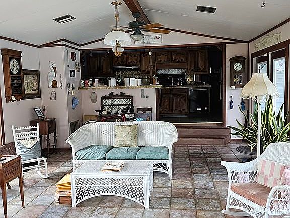 Sunroom (West View)