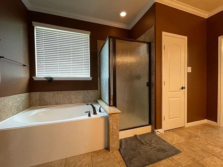 326 Trillium Dr — Photo 11