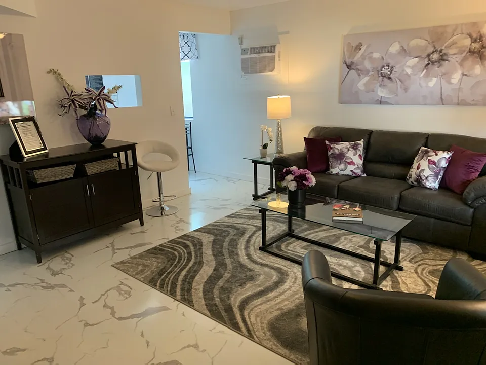 538 Lincoln Ave #2BVACATION