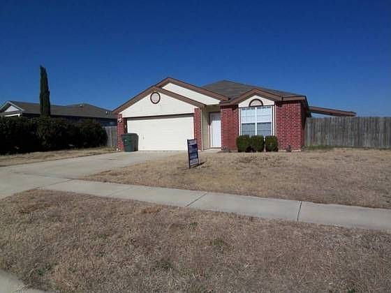 1st image of 3501 Woodlake Dr