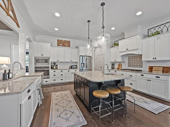 3rd image of 2417 Sterling Crest Dr
