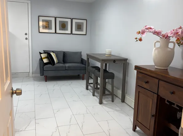 (undisclosed Address), Baldwin, NY 11510