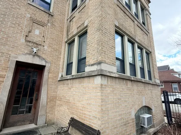 2901 N Talman Ave #1, Chicago, IL 60618
