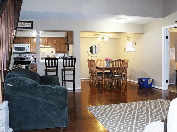 3rd image of 7129 N Nightingale Pl Unit 8