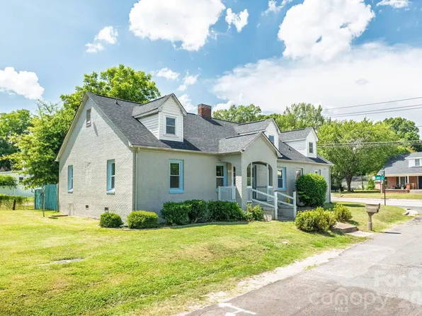 1106 Lane St, Kannapolis, NC 28083