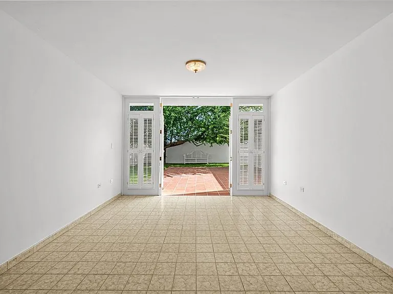 AF7 Villa Franca Barcelona St — Photo 8