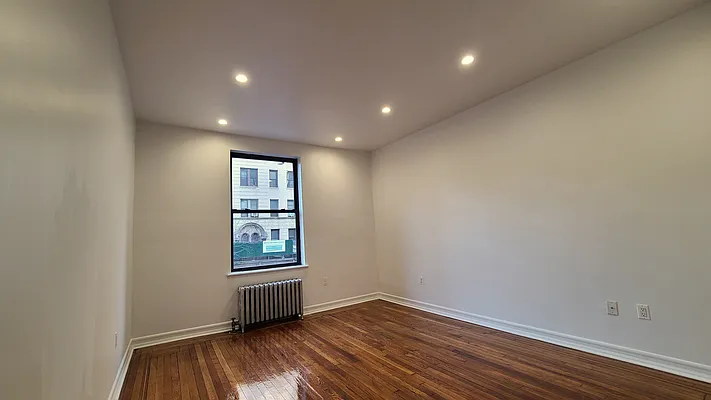 Rented by Douglas Elliman | media 19