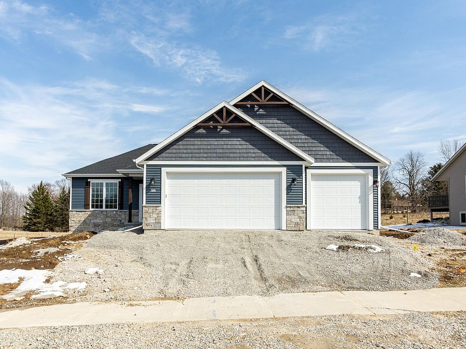 1st image of 652 Valley View Dr