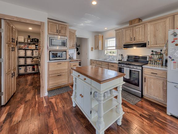 5th image of 129 Deer Creek Rd #9