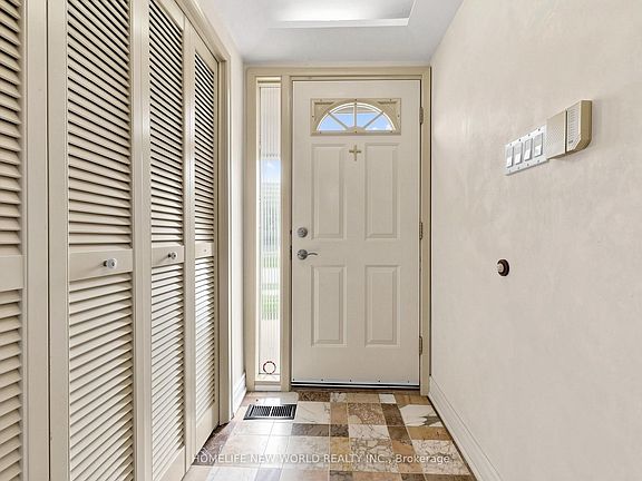 5th image of 19 Robingrove Rd