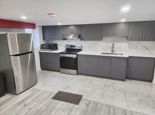 153 Woodhaven Rd, Kitchener, ON N2C 1V2