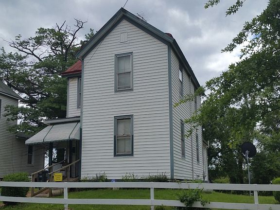 3rd image of 803 Pierce St