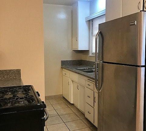 3rd image of 1451 Butler Ave