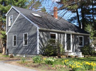 10 Cumberland Rd, North Yarmouth, ME 04097