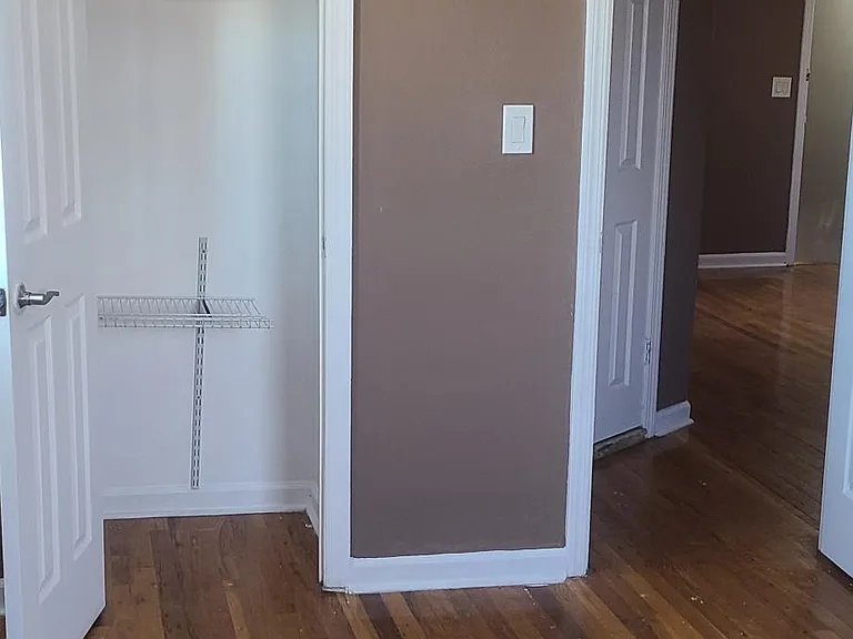 2-1015 E 223rd St #2 — Photo 16