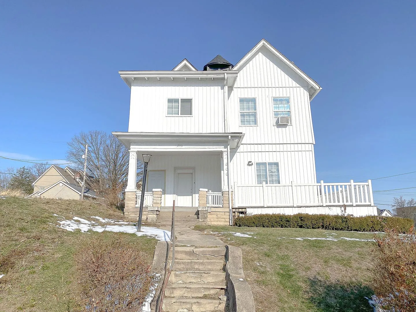606 West 4th Street — Photo 1