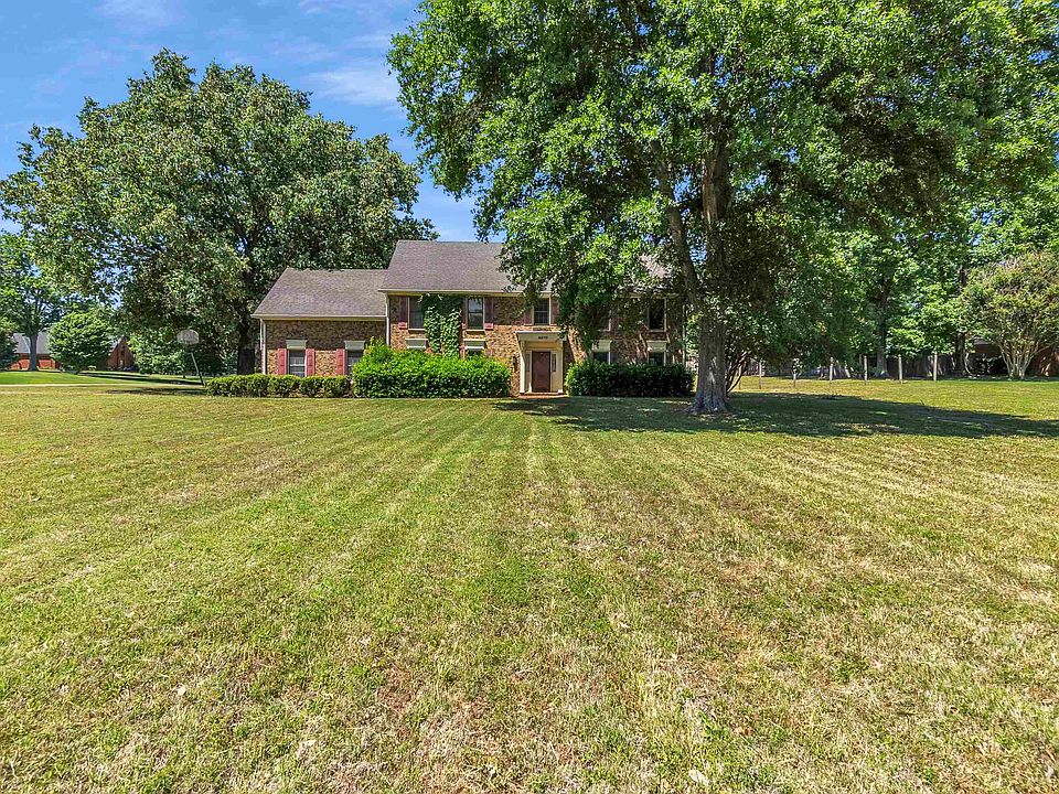 1st image of 8970 Hillman Way Dr