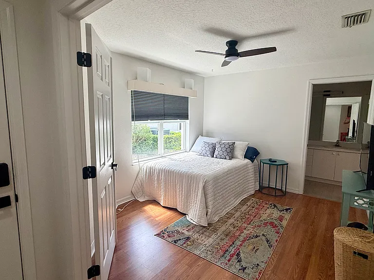 1608 Fairway Oaks Dr — Photo 13