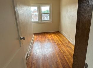 554 W 9th St, Mishawaka, IN 46544